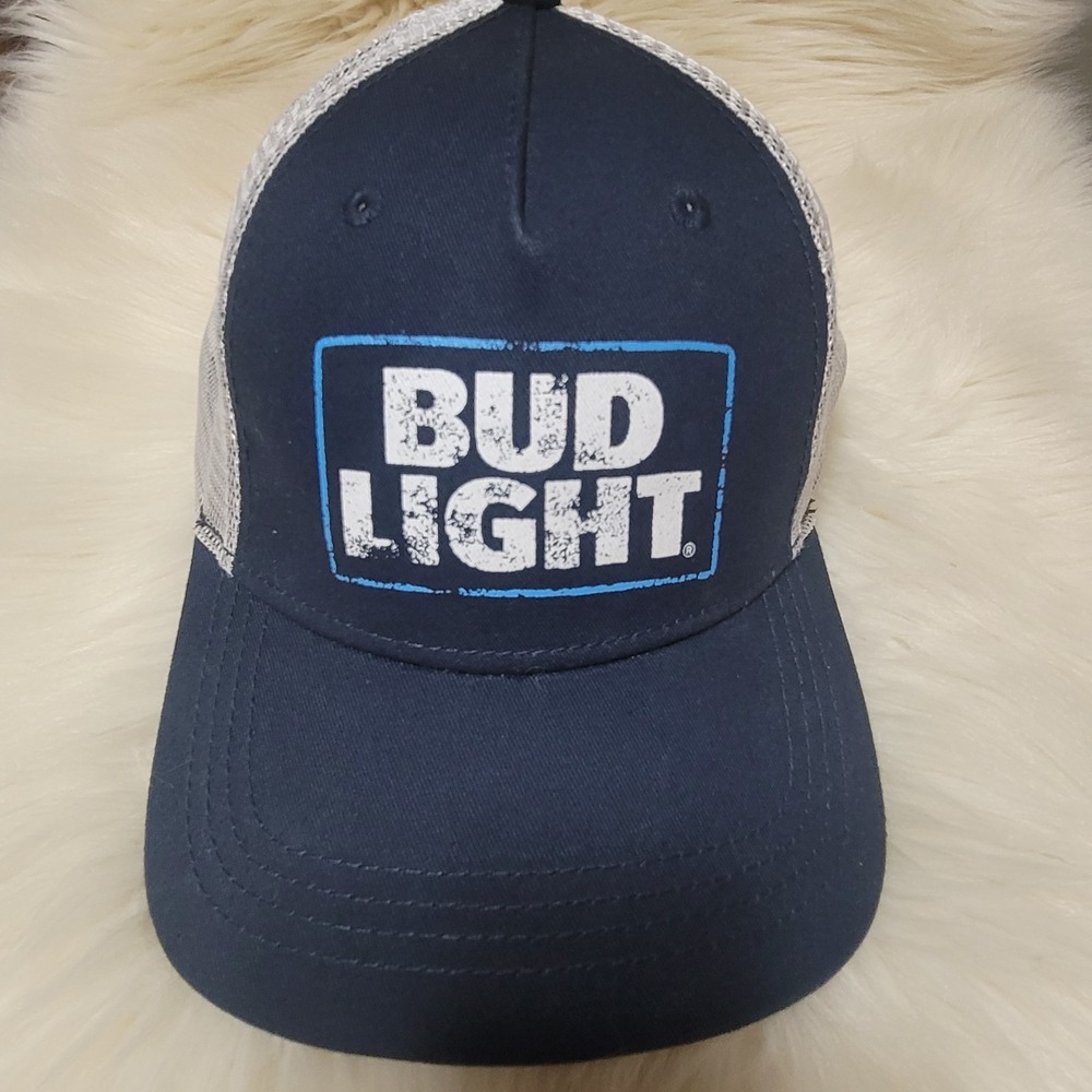Bud Light Trucker Hat Navy Blue Mesh Snapback Beer Logo Adjustable Cap Fishing